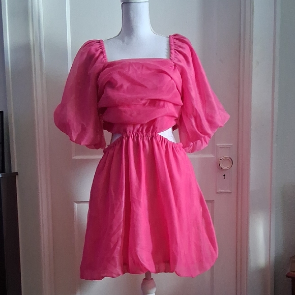 a new day Dresses & Skirts - NWT Chic Pink Puff Sleeve Dress